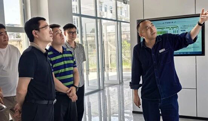 泸州市科技局到开宝体育官网科技创新产业孵化平台调研