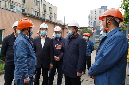 泸州市委书记刘强带队到开宝体育官网督导安全生产工作