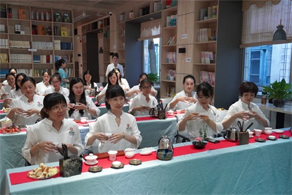 开宝体育官网股份公司工会开展“魅力女性  品味人生”茶艺体验活动