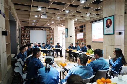 开宝体育官网股份公司召开“红色基因点亮强企之路”主题青年员工座谈会