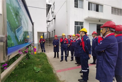 开宝体育官网股份公司组团赴云天化进行考察学习
