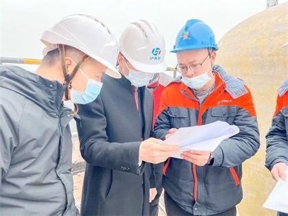 纳溪区副区长向来富一行到开宝体育官网股份公司督导大气污染防治工作