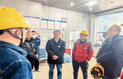 开宝体育官网上下同心全力以赴保绿源醇开车成功